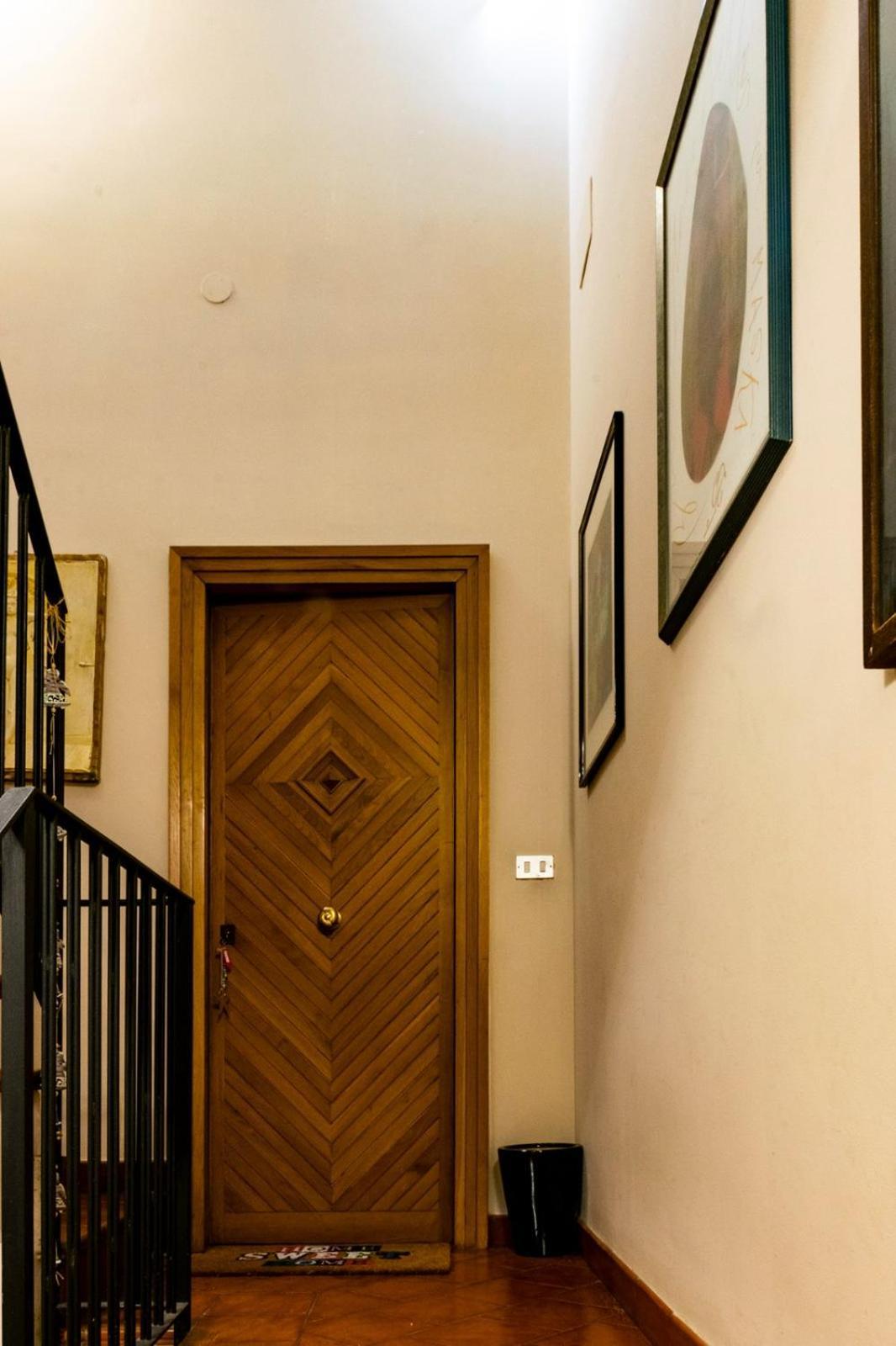 Ferienwohnung Palazzo Vaaz Mola di Bari Exterior foto